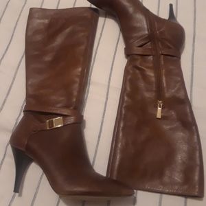 !Vince Camuto Boots in Brown - Practicall new!